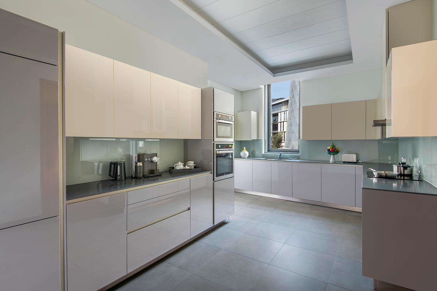Banyan Tree Doha At La Cigale Mushaireb Habitación foto A modern kitchen