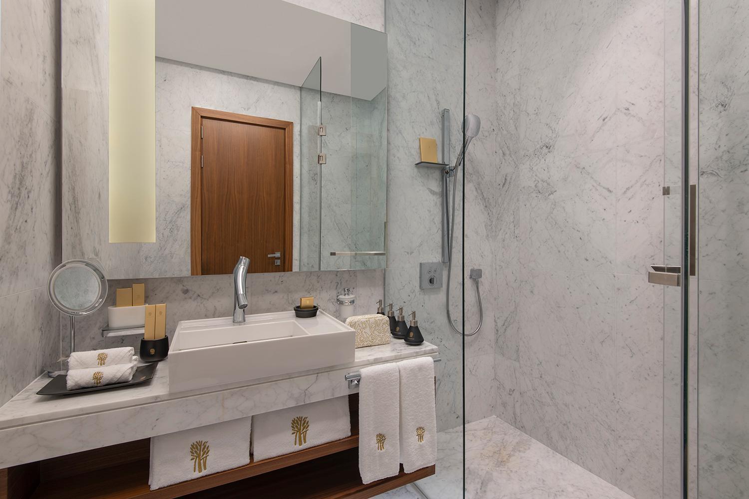 Banyan Tree Doha At La Cigale Mushaireb Habitación foto Bathroom